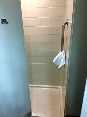 1 King Bed, One-Bedroom Deluxe Suite, Non-Smoking