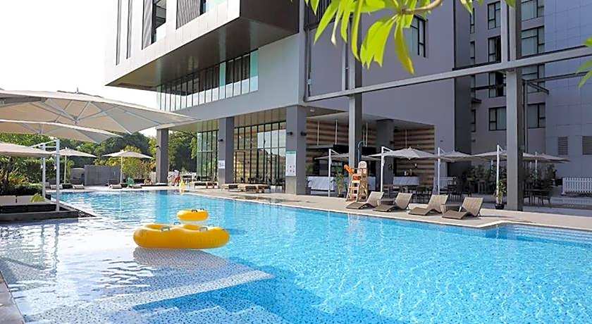 Midori Clark Hotel And Casino