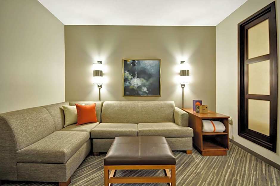 Hyatt Place Tampa Airport/Westshore