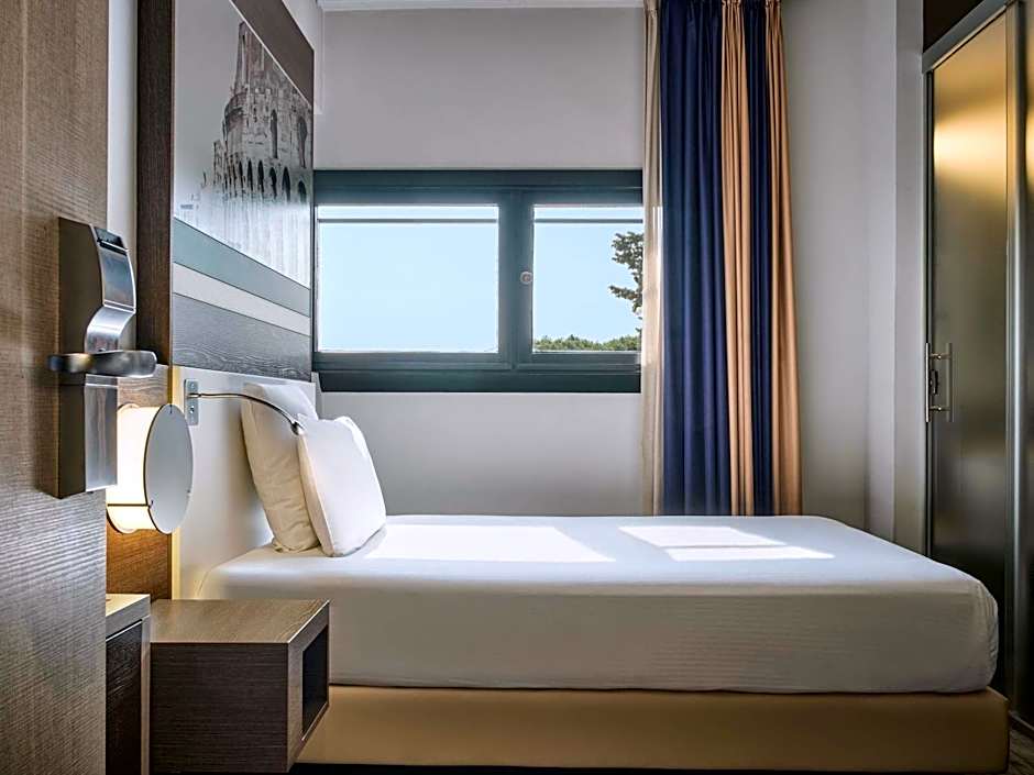 Mercure Roma Centro Colosseo Hotel