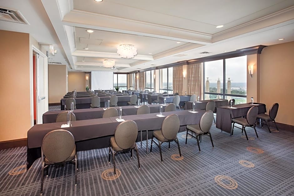 Crowne Plaza Hotel Kansas City Downtown By IHG
