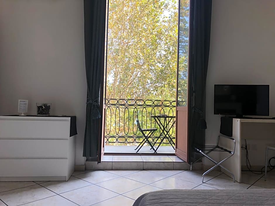 Platamone Rooms