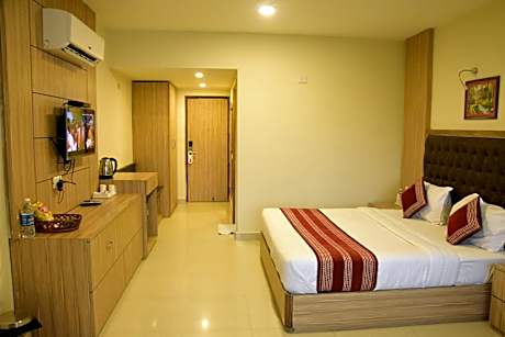 Premium Double Room with Banganga / Helipad Drop