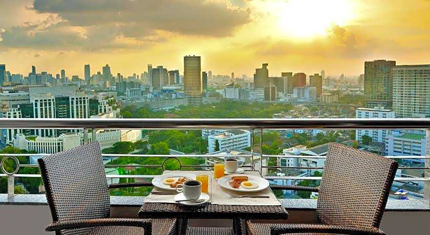 Centre Point Pratunam Hotel