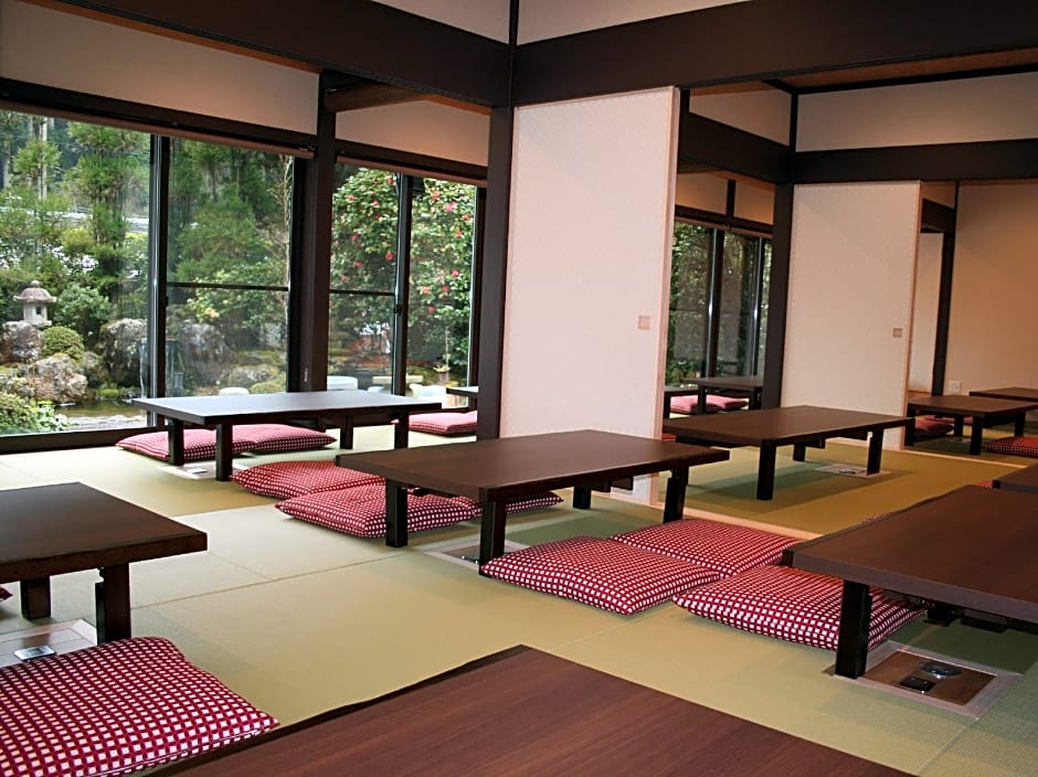 Yumoto Onsen Oharasansou - Mountain Village -