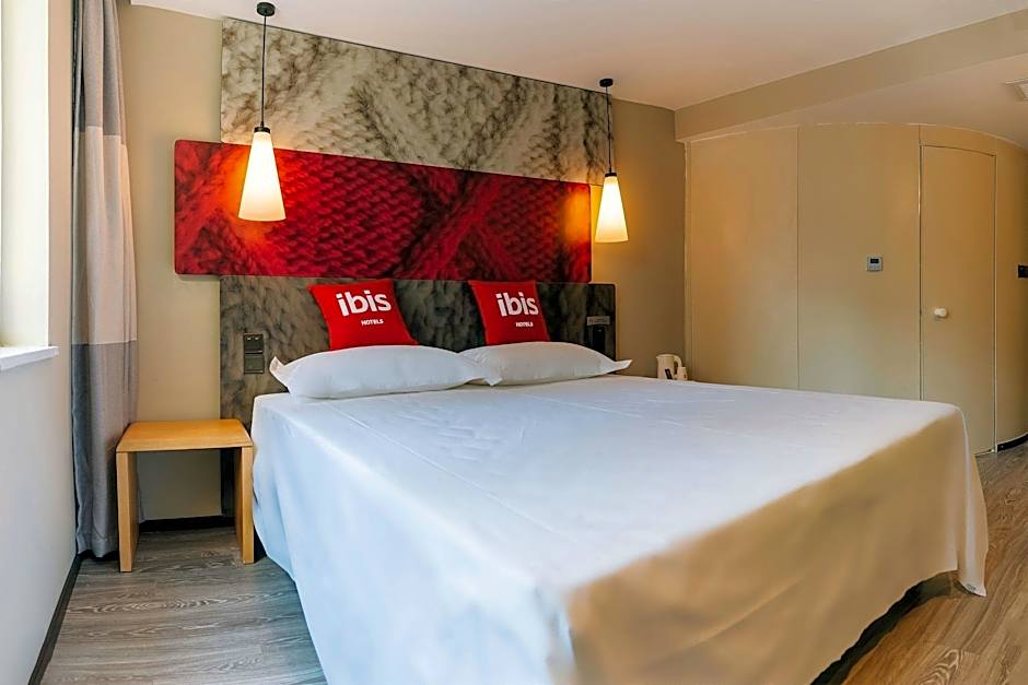 Ibis Taiyuan Qinxian Street Hotel