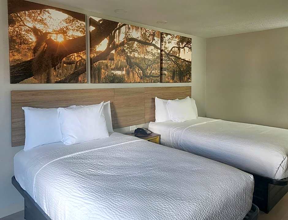 Days Inn by Wyndham Lafayette Scott