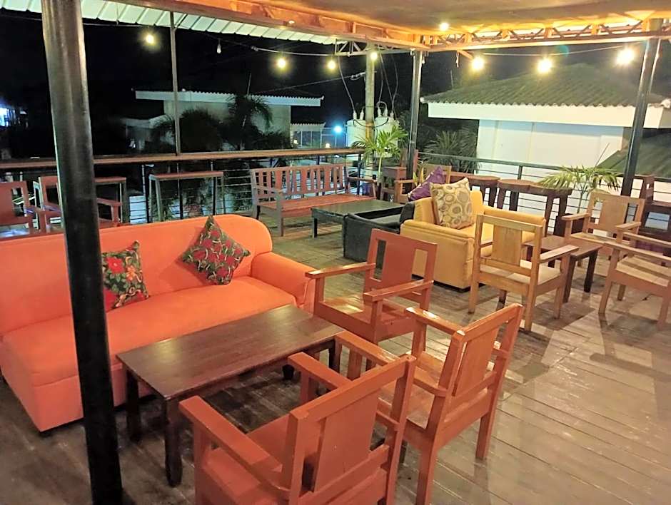 Antonios Pension House