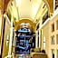 Queens Suite Hotel