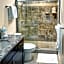 Renovated 2BR at Maui Banyan - Pool, Hot Tub, A/C