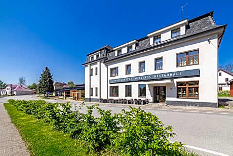 Hotel Sněžné