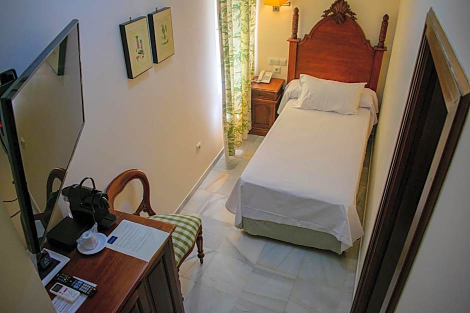 Photo 1 of 3 of Small Single Room