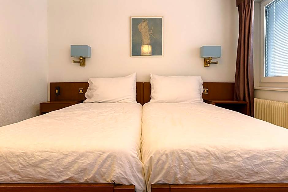 Hôtel de la Poste Martigny - City Center