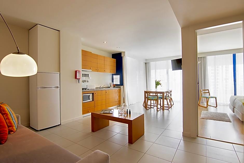 The Navigator - Olympus Marina