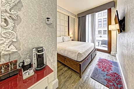 King Room with City View