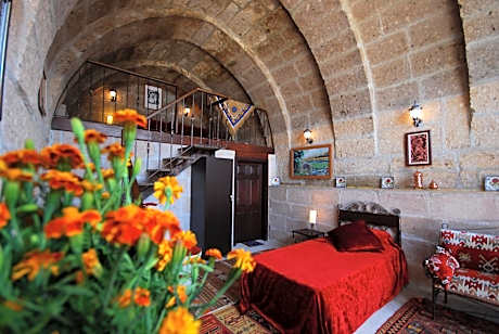 Double or Twin Cave Room