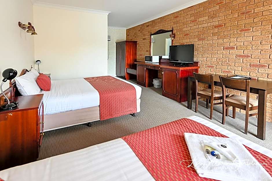 Narrandera Club Motor Inn