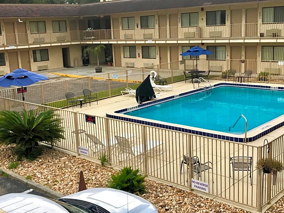 Americas Best Value Inn - Lake City