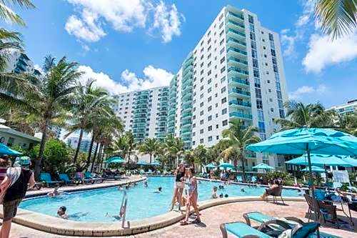 Tides Apt on Hollywood Beach