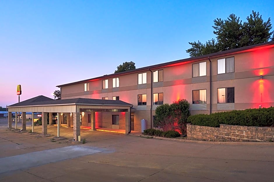 Econo Lodge Maquoketa