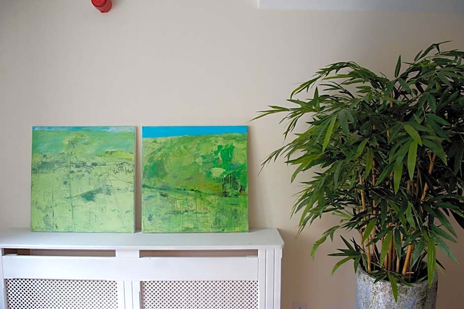 Quinlan & Cooke Boutique Townhouse and QCs Seafood Restaurant