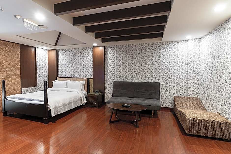 OHYA Boutique Motel-Shin-Ying Branch