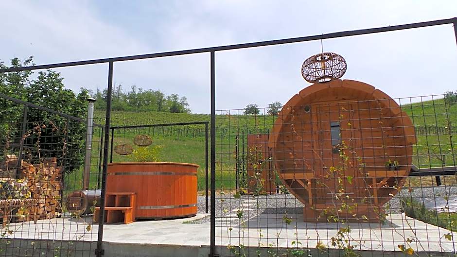 Sotto La Vigna Charm Stay Adults only vacation Appartement Hayloft