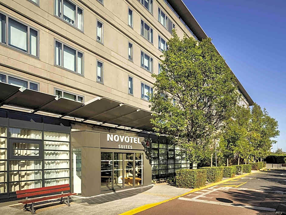 Novotel Suites Paris CDG Airport Villepinte