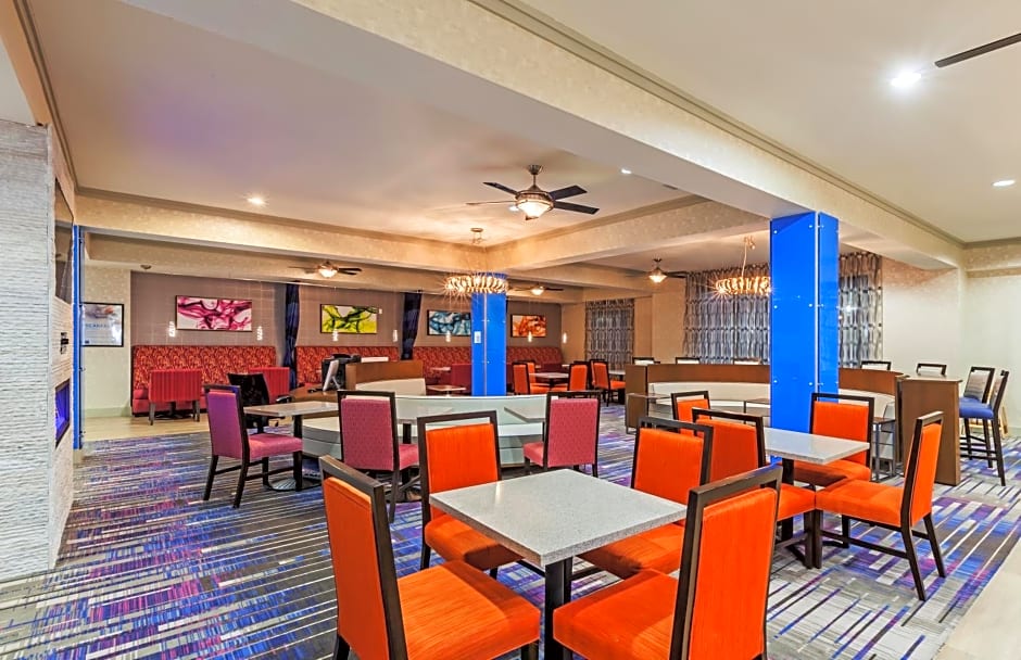 Holiday Inn Express & Suites Houston East, by IHG