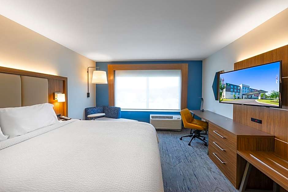 Holiday Inn Express & Suites Greenwood North By IHG