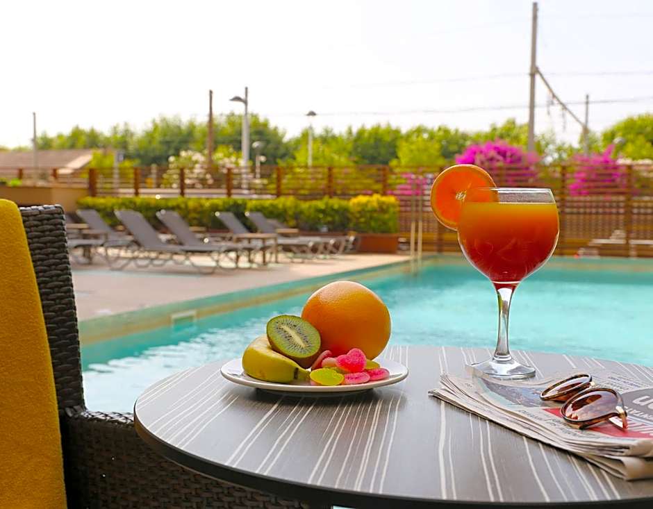 KAKTUS Hotel Volga