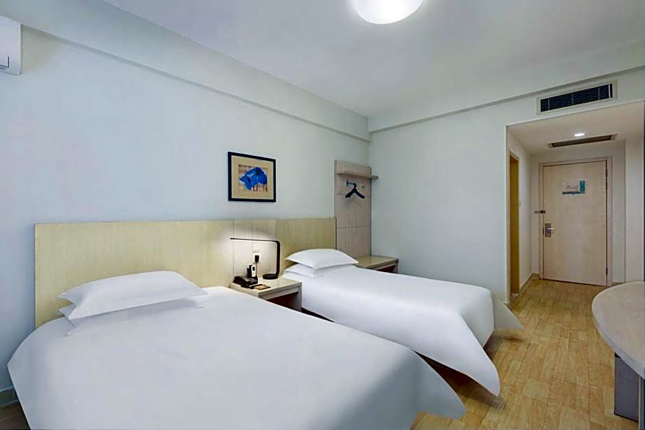 Jinjiang Inn Select Shijiazhuang Letai Center Ping'an Street Metro Station