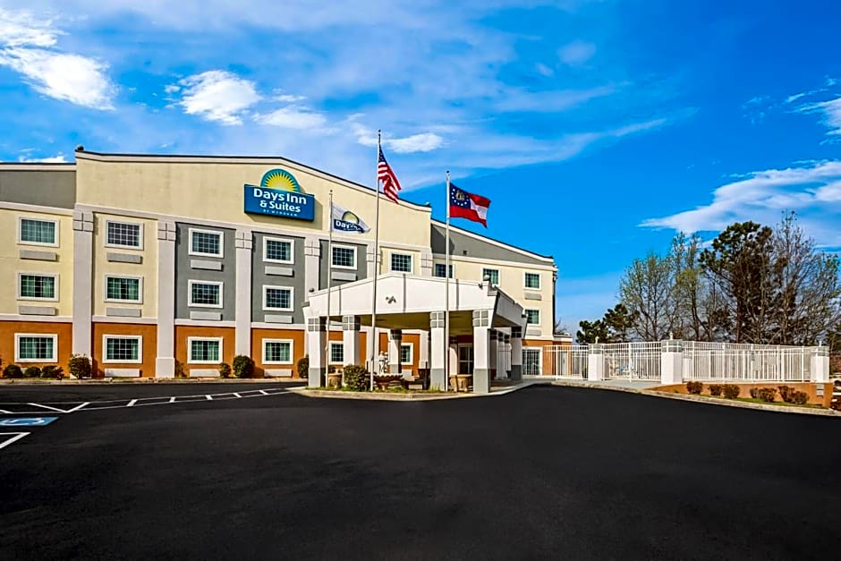 Days Inn & Suites by Wyndham Union City