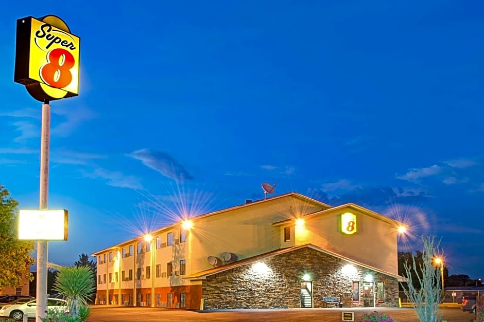 Super 8 by Wyndham Las Cruces University Area 