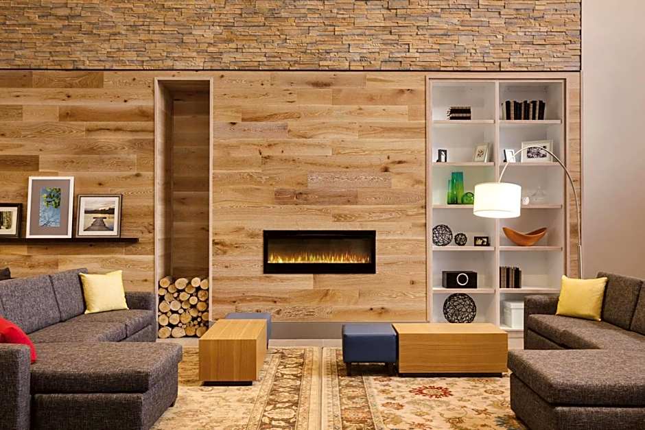 Country Inn & Suites by Radisson, Lawrence, KS