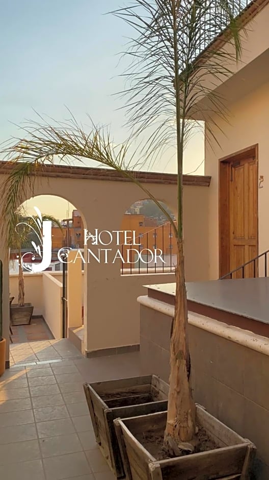 Hotel Jardín Cantador