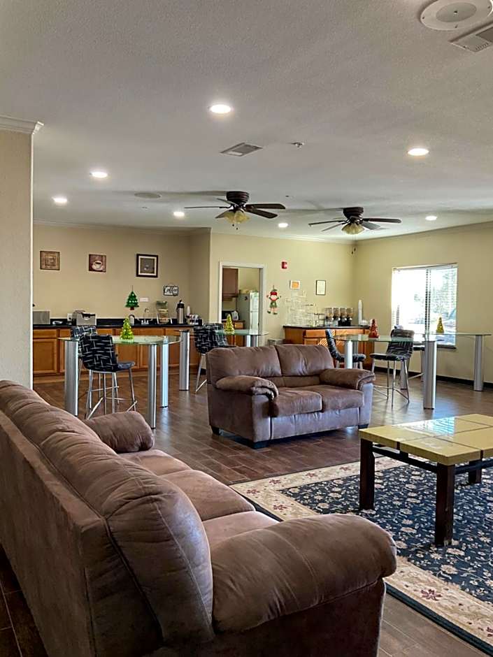 Yorktown Inn and Suites