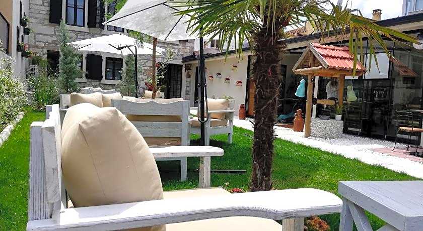Urla Taş Konak Otel