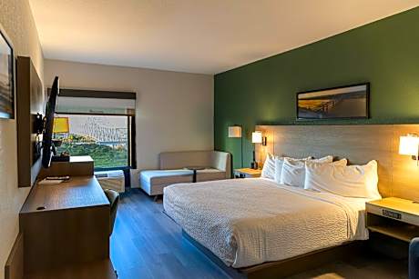 King Room - Mobility Access/Non-Smoking
