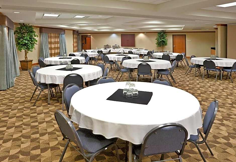 Holiday Inn Express Hotel & Suites Nampa By IHG