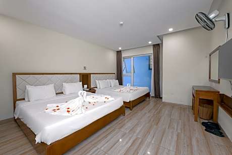 Deluxe Queen Room with Two Queen Beds