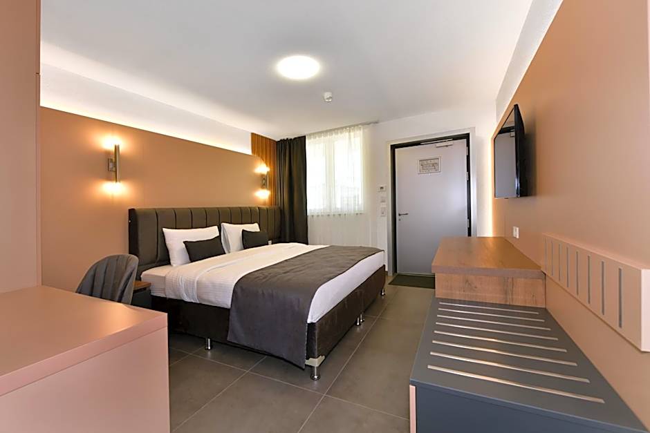 Korki's Motel