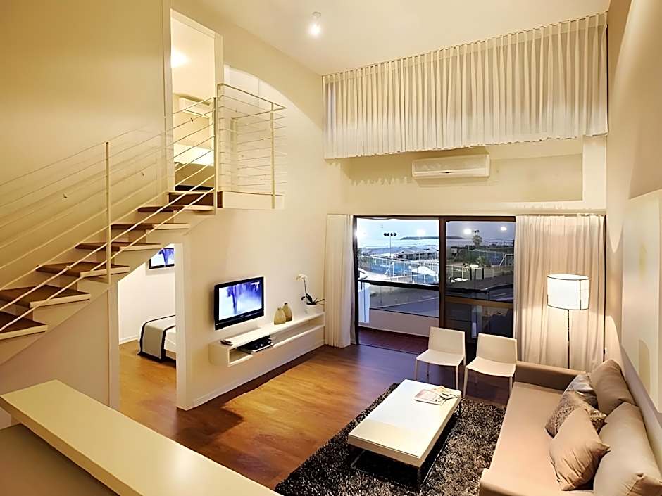 Marine Heights Suites Hotel