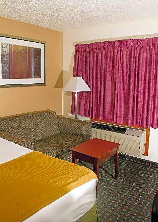 Budget Inn and Suites