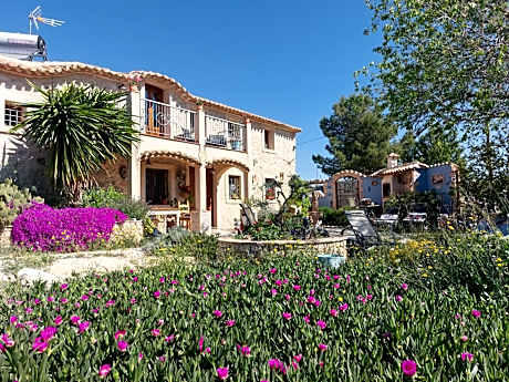 Los Cuatro Vientos B&B