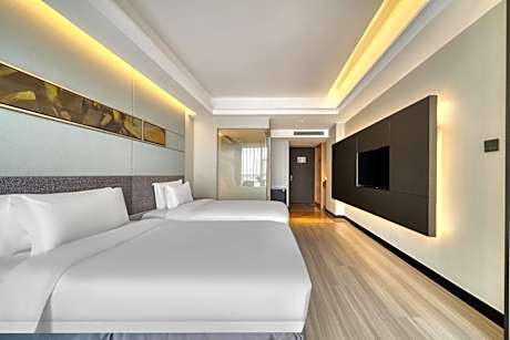 Deluxe Twin Bed Room with Street View(Building A)