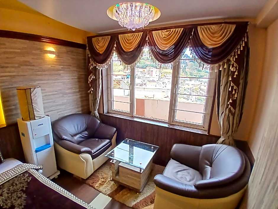 Hotel Astoria Residency