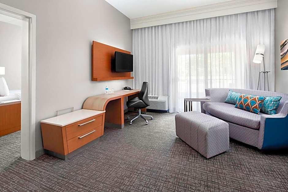 Courtyard by Marriott Bowling Green Convention Center