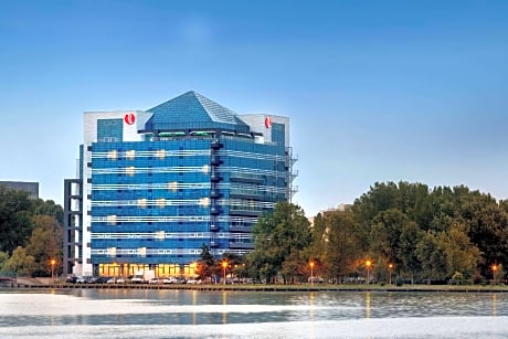 Ramada by Wyndham Constanta