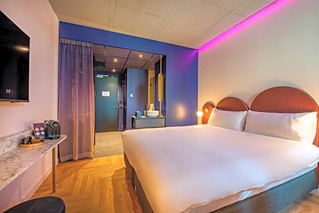 Deluxe Room - VIC LUXE